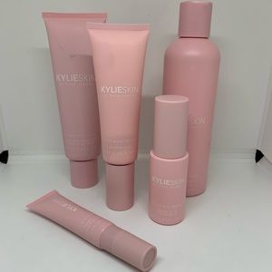 Kylie Skin Set